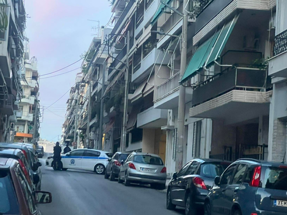 Νέος Κόσμος: Συνελήφθη ο 55χρονος που είχε «ταμπουρωθεί» στο σπίτι του αφότου κτύπησε τη μητέρα του