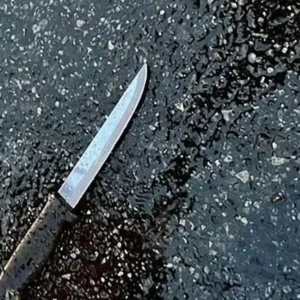 Αιματηρό επεισόδιο στο Λασίθι: 36χρονος δέχθηκε επίθεση με μαχαίρι από δύο αδέρφια