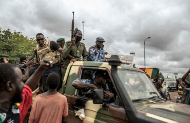 Συναγερμός στο Μάλι: Σε εξέλιξη μαζικές επιθέσεις από τζιχαντιστικές ομάδες σε όλη τη χώρα (βίντεο)