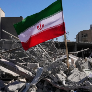 Ο Στρατός του Ιράν απειλεί με στρατιωτική απάντηση εάν συνεχιστεί ο ναυτικός αποκλεισμός των ΗΠΑ