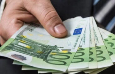 Πώς είναι δυνατόν η Ελλάδα να παράγει «υπερπλεόνασμα» και το ποσοστό των φόρων σε αυτό να είναι μόλις… 10%;