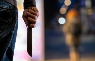 Αναστάτωση στην Αλεξανδρούπολη: Άνδρας περιφερόταν σε κεντρικούς δρόμους κρατώντας μαχαίρι