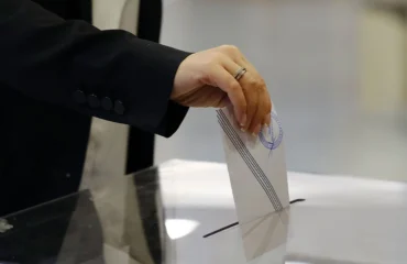 Δημοσκόπηση GPO: Πτώση των ποσοστών της ΝΔ – Αυξάνονται οι «αναποφάσιστοι»