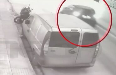 Άγιος Δημήτριος: Η στιγμή που ο 20χρονος κατηγορούμενος φτάνει στο ραντεβού θανάτου με τον 27χρονο (βίντεο)