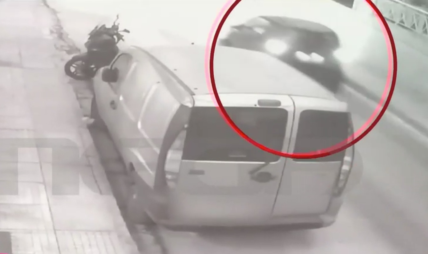 Άγιος Δημήτριος: Η στιγμή που ο 20χρονος κατηγορούμενος φτάνει στο ραντεβού θανάτου με τον 27χρονο (βίντεο)