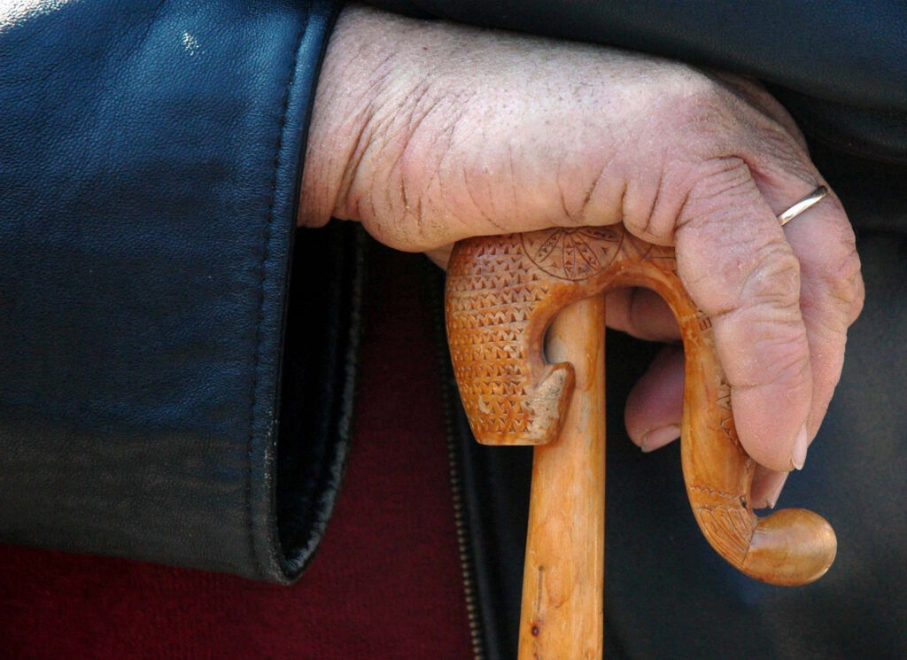Αιματηρή συμπλοκή στο λόφο Φιλοπάππου: Δύο 60χρονοι τραυματίες από επίθεση με ρόπαλο