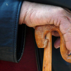 Αιματηρή συμπλοκή στο λόφο Φιλοπάππου: Δύο 60χρονοι τραυματίες από επίθεση με ρόπαλο