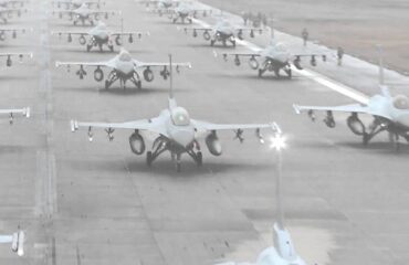 Η Κίνα παρήγαγε πάνω από 2.400 μαχητικά αεροσκάφη τα τελευταία 3 χρόνια!