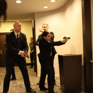 Αυτόπτης μάρτυρας για πυροβολισμούς στο δείπνο ανταποκριτών: «Είχε περάσει το σημείο ελέγχου ασφαλείας»