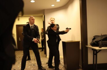 Αυτόπτης μάρτυρας για πυροβολισμούς στο δείπνο ανταποκριτών: «Είχε περάσει το σημείο ελέγχου ασφαλείας»