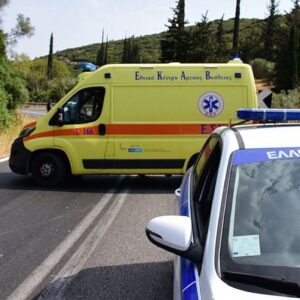 Ρόδος: Σε τεχνητό κώμα 21χρονος Βρετανός στρατιώτης μετά από τροχαίο με γουρούνα – «Καρφώθηκε» σε στύλο