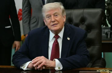 Ντ.Τραμπ για Ιράν: «Αν θέλουν να σταματήσουν τον πόλεμο ας με πάρουν τηλέφωνο»