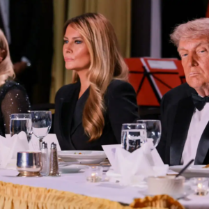 Ο Ν.Τραμπ αποκάλυψε τι του είπε η Μελάνια την ώρα των πυροβολισμών στο δείπνο των ανταποκριτών (βίντεο)