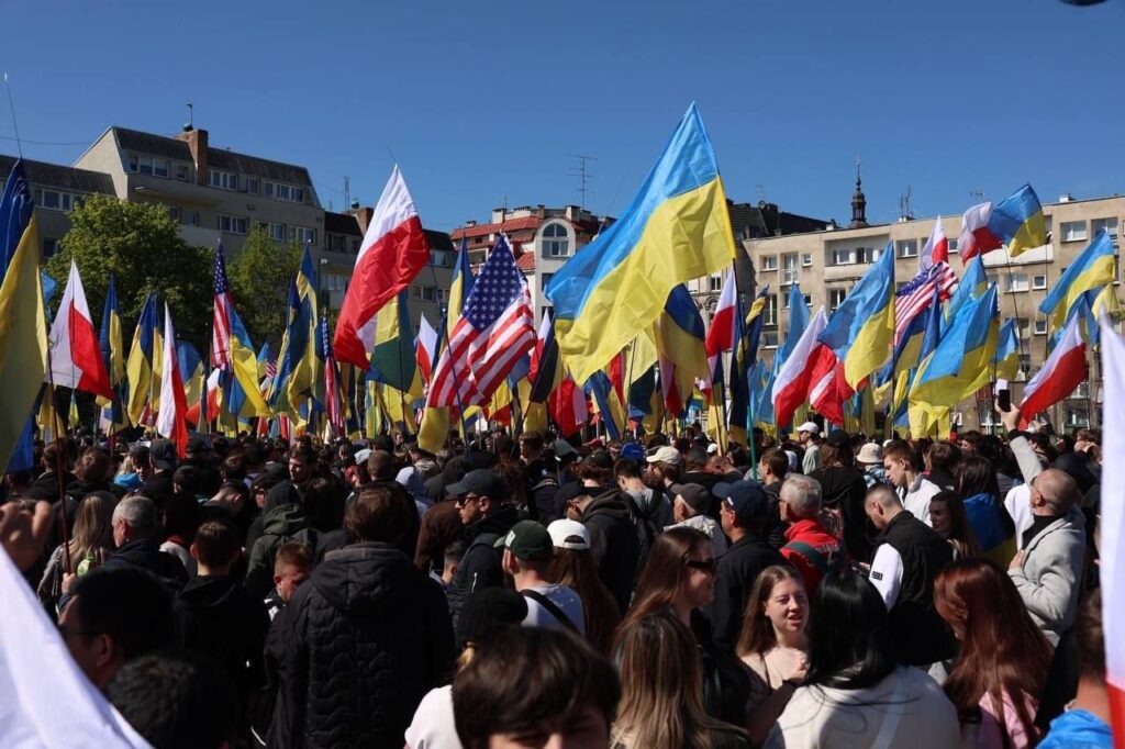 Μεγάλη ουκρανική διαδήλωση στο Βρότσλαβ της Πολωνίας κατά της διαφθοράς στο… Κίεβο!