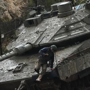 Δείτε βίντεο: Μέσα σε 10 δευτερόλεπτα η Χεζμπολάχ κατέστρεψε ισραηλινό Merkava με στρατιώτες των IDF!