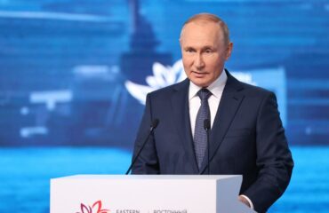 Β.Πούτιν: «Ο ρωσικός λαός απάντησε με ενότητα στις επιθέσεις κατά της χώρας»