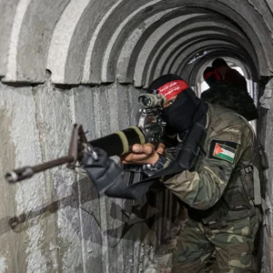 Οι IDF έδωσαν στη δημοσιότητα πλάνα από την καταστροφή υπόγειων σηράγγων 14 χλμ της Χαμάς (βίντεο)