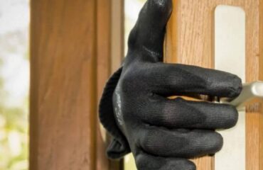 Πτολεμαΐδα: 85χρονη έβαλε 20.000 ευρώ σε μαξιλαροθήκη και τα έδωσε σε ψευτοϋπάλληλο της ΔΕΗ