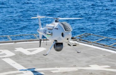 Επιτυχείς οι δοκιμές του γαλλικού drone «Camcopter S-100» που θα εξοπλίσει τις ελληνικές φρεγάτες