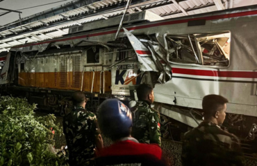 Ινδονησία: Τουλάχιστον 14 νεκροί και 81 τραυματίες από τη σύγκρουση τρένων – «Πίστεψα πως θα πέθαινα» (βίντεο)