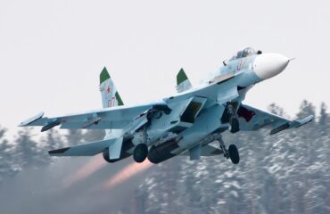 Ρωσικό Su-27 πέρασε και «σκούπισε» το Μάλι: Βομβάρδισε ισλαμιστές αντάρτες της φυλής Τουαρέγκ – Δείτε το βίντεο