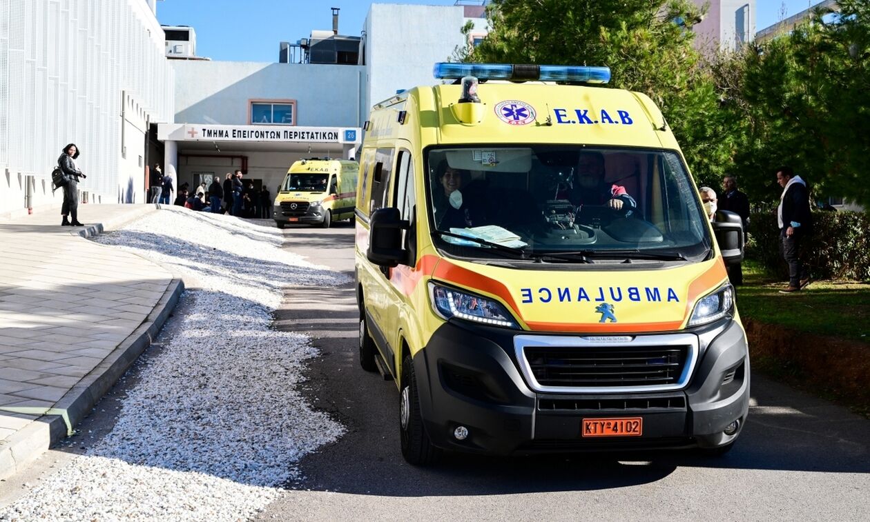 Σοβαρό τροχαίο στο Ηράκλειο: Σε κρίσιμη κατάσταση ένας 17χρονος που παρασύρθηκε από 93χρονο οδηγό αγροτικού Ι.Χ.