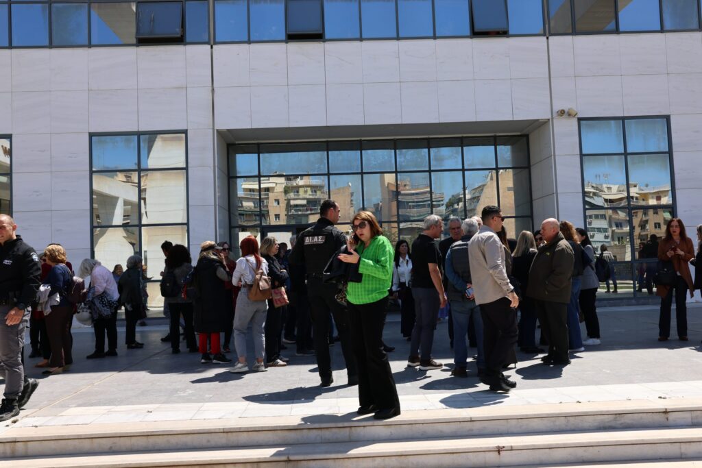 Δικαστικοί υπάλληλοι για επίθεση 89χρονου: «Ανύπαρκτα μέτρα ασφαλείας στα δικαστήρια»