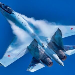 Ρωσικό Su-35 δεν χαμπαριάζει τίποτα: Χτύπησε σφοδρά την Vsesvit-Oil στο Ντνίμπρο – Δείτε το βίντεο