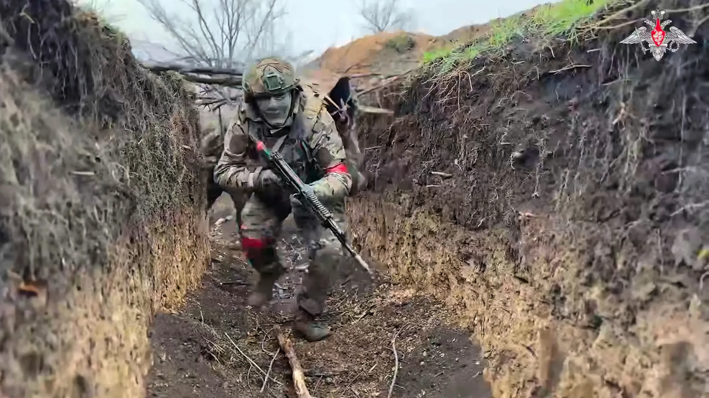 Ουκρανοί έστησαν ενέδρα θανάτου με drones και «βροχή» πυρών – Δείτε πώς την γλύτωσε Ρώσος στρατιώτης (βίντεο)