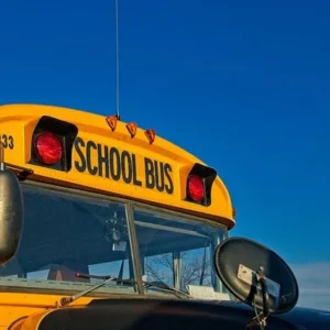 Μισισίπι: Οδηγός λεωφορείου λιποθύμησε πάνω στο τιμόνι – Το φρέναραν οι μαθητές και τους έσωσαν όλους (βίντεο)