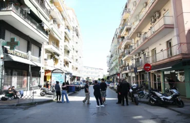 Θεσσαλονίκη: Στο Ψυχιατρικό Νοσοκομείο ο 20χρονος που πετούσε αντικείμενα από το μπαλκόνι