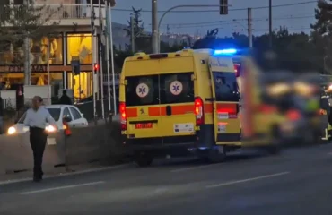 Τροχαίο στη λεωφόρο Ποσειδώνος: Κλειστή η αριστερή λωρίδα κυκλοφορίας