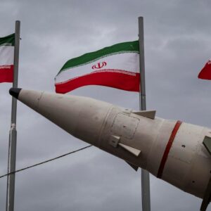 Ιράν: «Δεν θα ανεχθούμε παράταση του ναυτικού αποκλεισμού των ΗΠΑ»