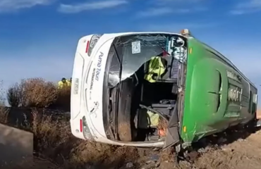 Ανατράπηκε λεωφορείο στη Βολιβία: Τουλάχιστον 9 νεκροί και 22 τραυματίες (βίντεο)