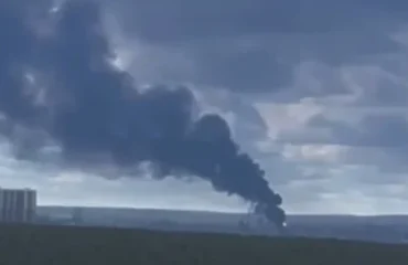 Βίντεο: Νέο πλήγμα των Ουκρανών στα διυλιστήρια του Περμ της Ρωσίας