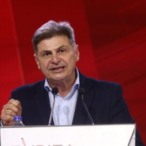 Ο Ν.Φαραντούρης ανακοίνωσε την συμπόρευσή του με το ΠΑΣΟΚ