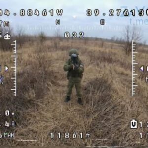 Οι Ρώσοι δημιούργησαν ειδικό φυσίγγιο με το οποίο «τυφλώνουν» τα drones των Ουκρανών (βίντεο)