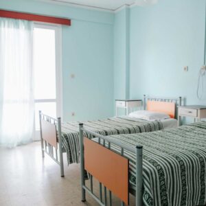 Αμπελόκηποι: «Έφοδος» σε δήθεν χώρο φροντίδας ηλικιωμένων – Σε άθλιες συνθήκες βρέθηκαν τέσσερεις γυναίκες