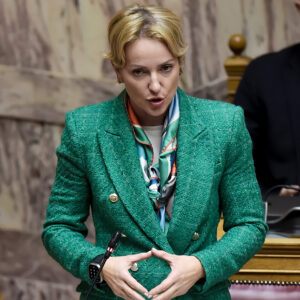 Α.Σδούκου: «Τσαπατσούλικη και λίγο ξεπέτα πρόταση του Ν.Ανδρουλάκη για 4ήμερη εργασία»