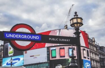 Λονδίνο: Εκκενώθηκε ο σιδηροδρομικός σταθμός «Farringdon» – Αναφορές για διαρροή αερίου