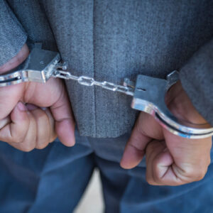 Συνελήφθη 73χρονος για απόπειρα ληστείας σε κατάστημα στον Κολωνό: Απείλησε τον υπάλληλο με όπλο (φώτο)