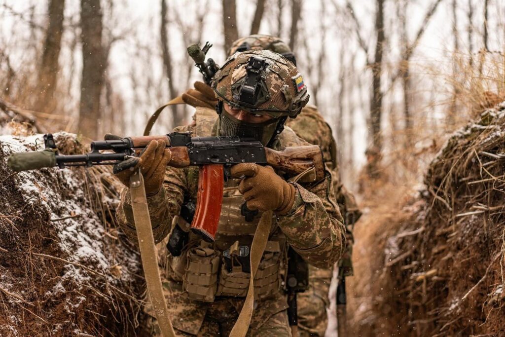 Δείτε πώς η Spetsnaz εξόντωσε ομάδα Κολομβιανών μισθοφόρων σε λίγα μόλις δευτερόλεπτα (βίντεο)