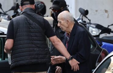 Υφυπουργός Δικαιοσύνης για 89χρονο που άνοιξε πυρ σε ΕΦΚΑ και Εφετείο: «Υπήρξαν κενά στην ασφάλεια»