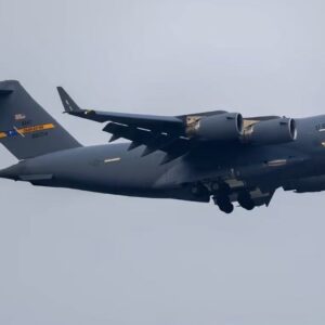 Αμερικανικό C-17 προσγειώθηκε στο Πεκίνο ενόψει της επίσκεψης Τραμπ
