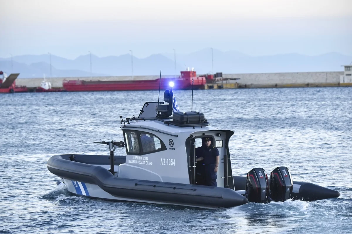 Χειροπέδες σε Αζέρο διακινητή αλλοδαπών: Έπαιρνε 5.000 ευρώ το κεφάλι για να τους φέρνει παράνομα στη χώρα μας