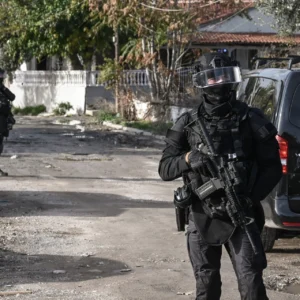 Xειροπέδες σε 20χρονο Ρομά στο Ζεφύρι: Είχε κατακλέψει δίκυκλα, αυτοκίνητα και φορτηγά από διάφορες περιοχές