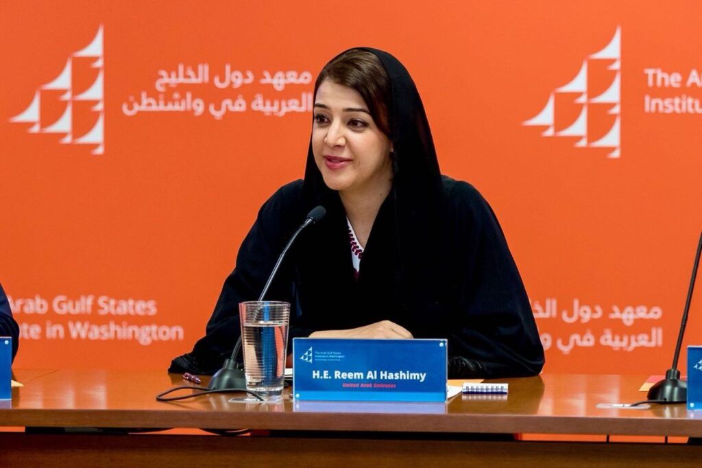 Η υπουργός των ΗΑΕ Reem Al Hashimy: «Θα πρέπει να συνυπάρξουμε με το Ιράν»