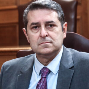 Γ.Μυλωνάκης: Μετά από 17 ημέρες νοσηλείας αντιδρά ο οργανισμός του