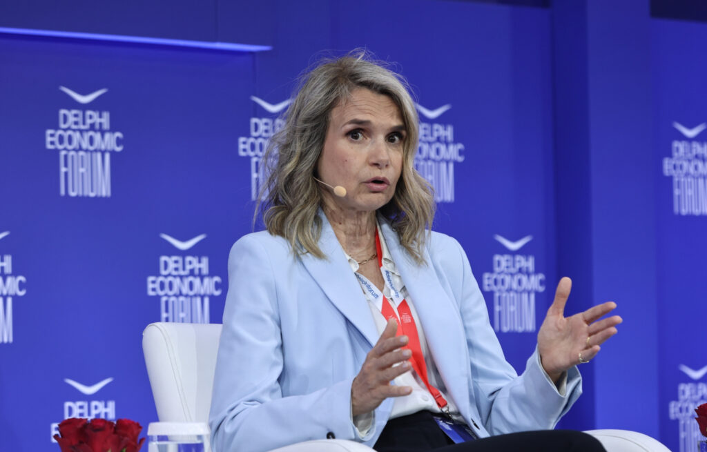 Μ.Αποστολάκη για ανάρτηση Κ.Μητσοτάκη: «Περιορίζεται σε μια τυπική και μάλιστα καθυστερημένη συμμόρφωση»