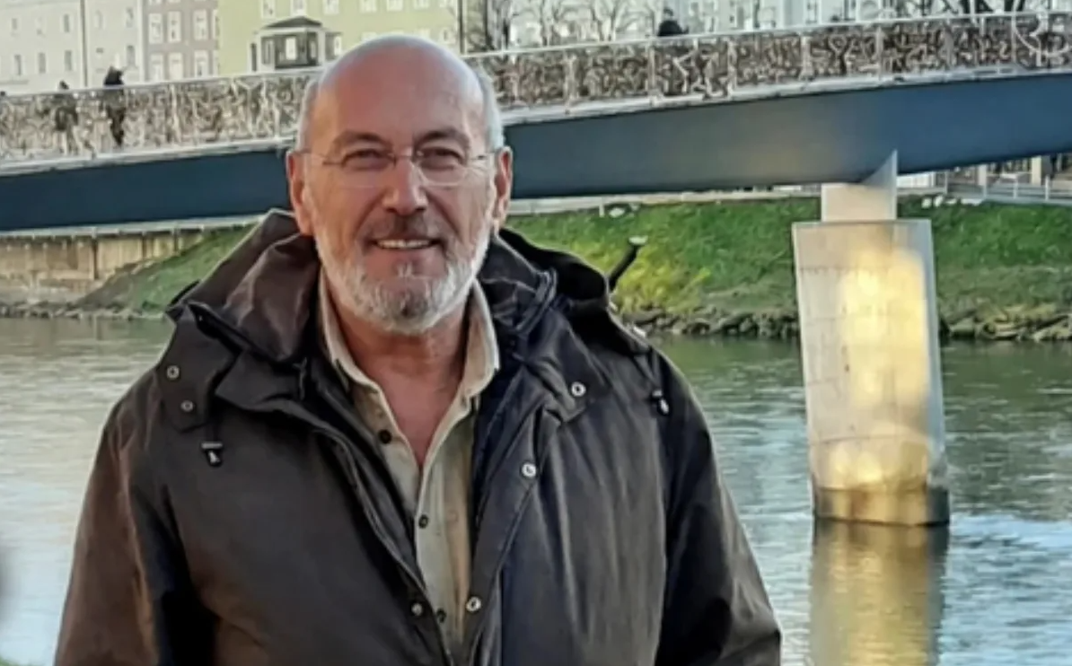 Θρίλερ με την εξαφάνιση του Σ.Ρέτσα: Η τελευταία αγκαλιά στο γιο του & τα χρήματα που άφησε στην κόρη του